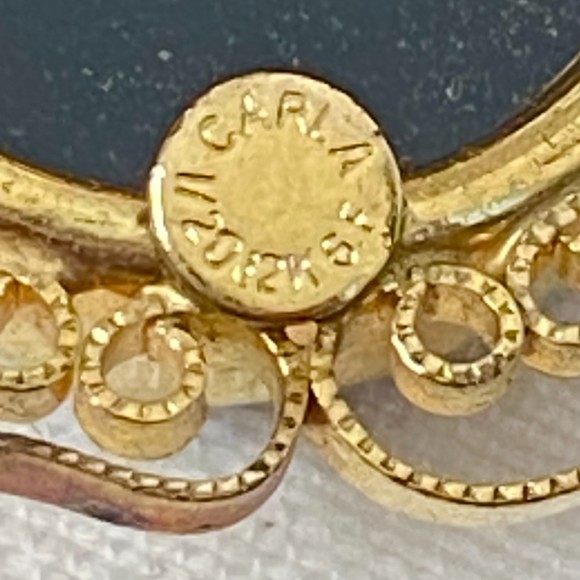 Carla Pendant/Brooch 1/20 12K GF Black Stone Filagree Setting - Picture 8 of 8